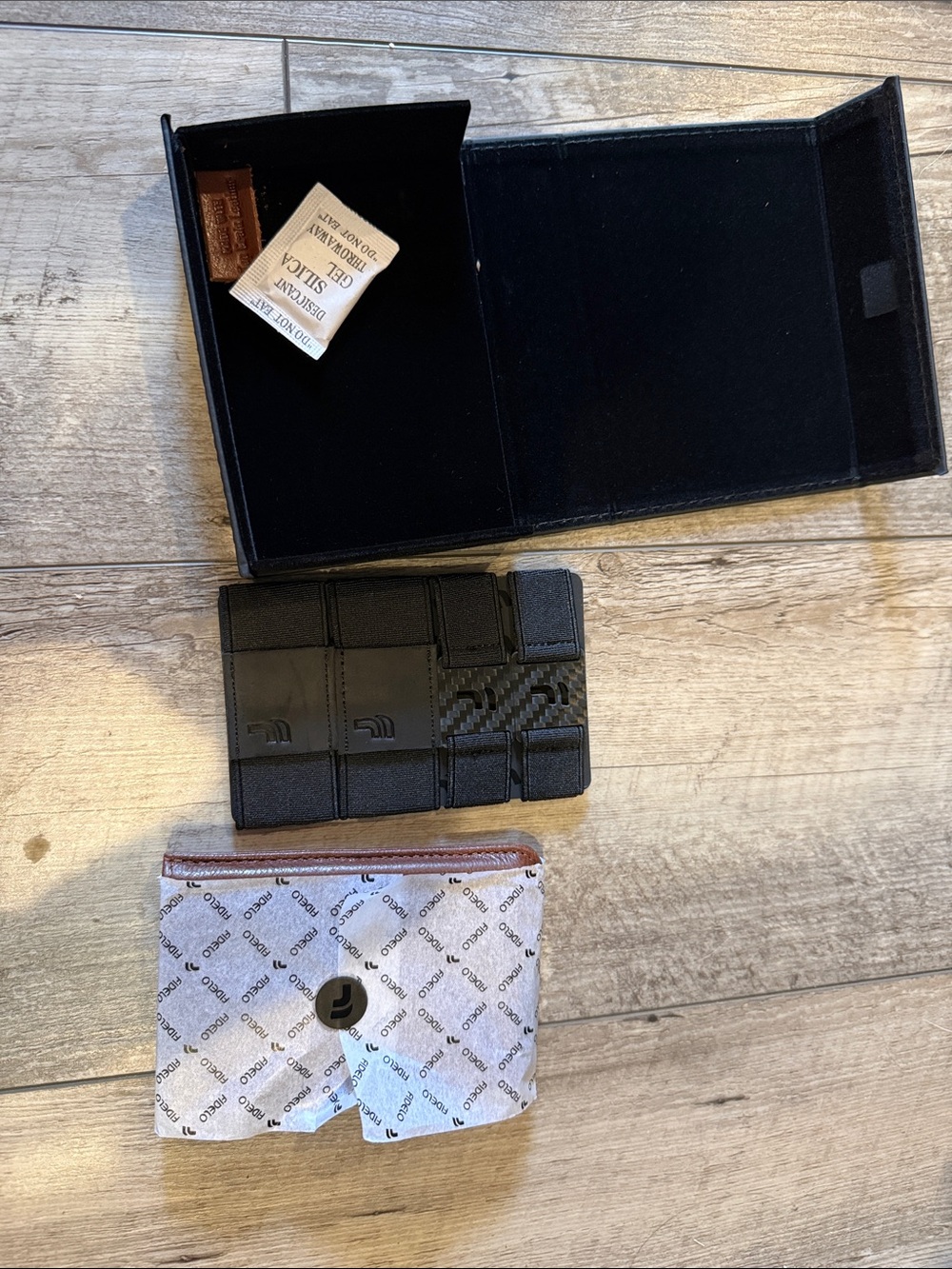 Minimalist Black Card Holder Wallet